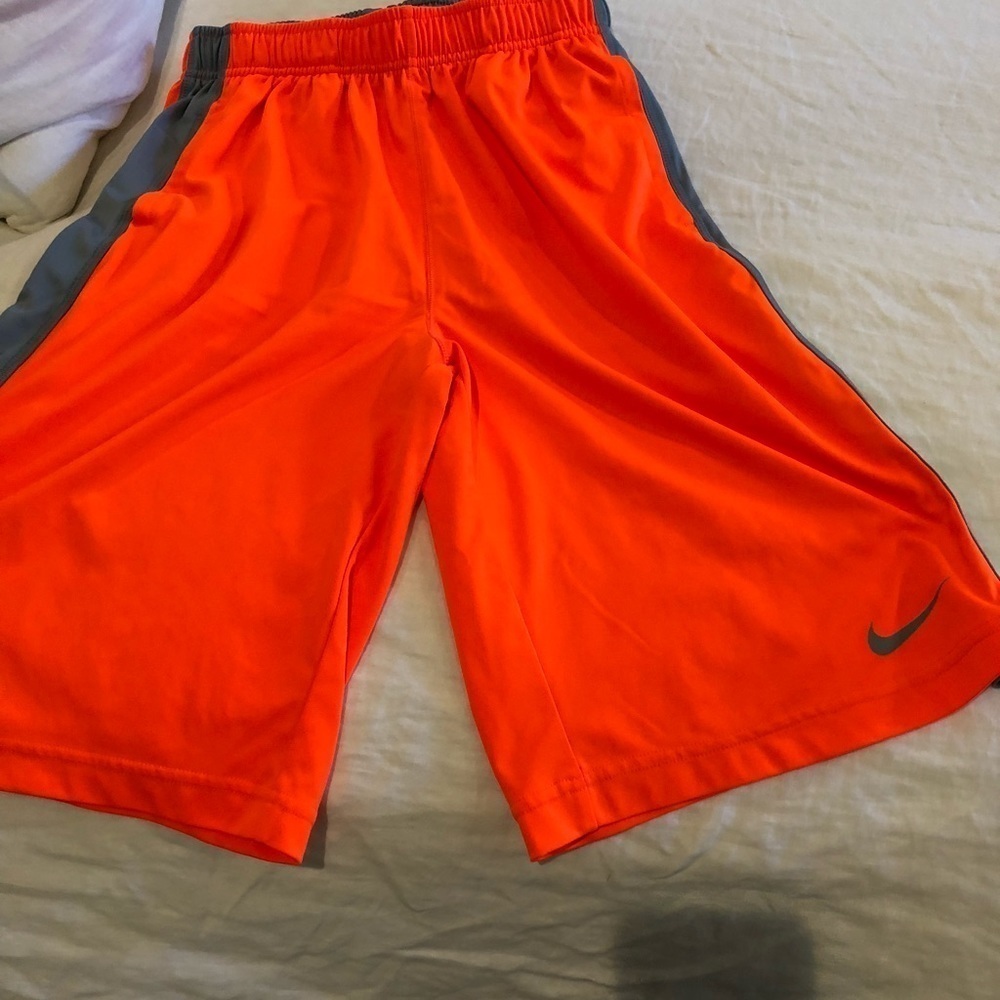 NIKE Dri-fit XL